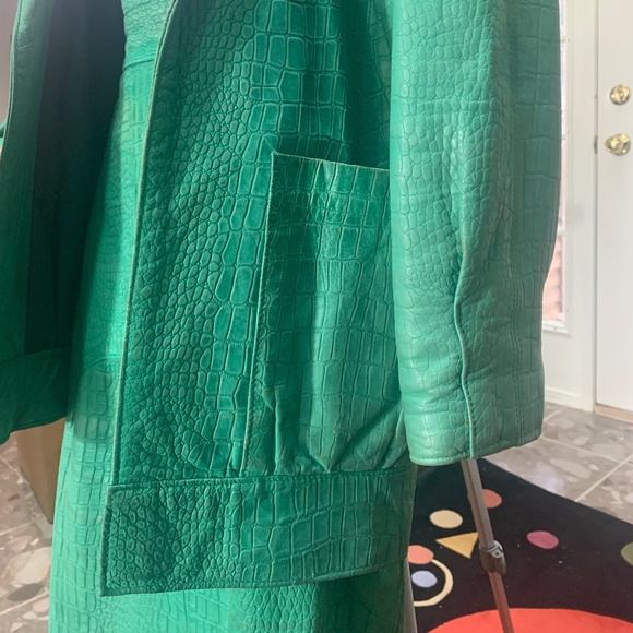 Croc-Embrossed Lambskin Pencil Skirt and Jacket - Picture 10 of 16